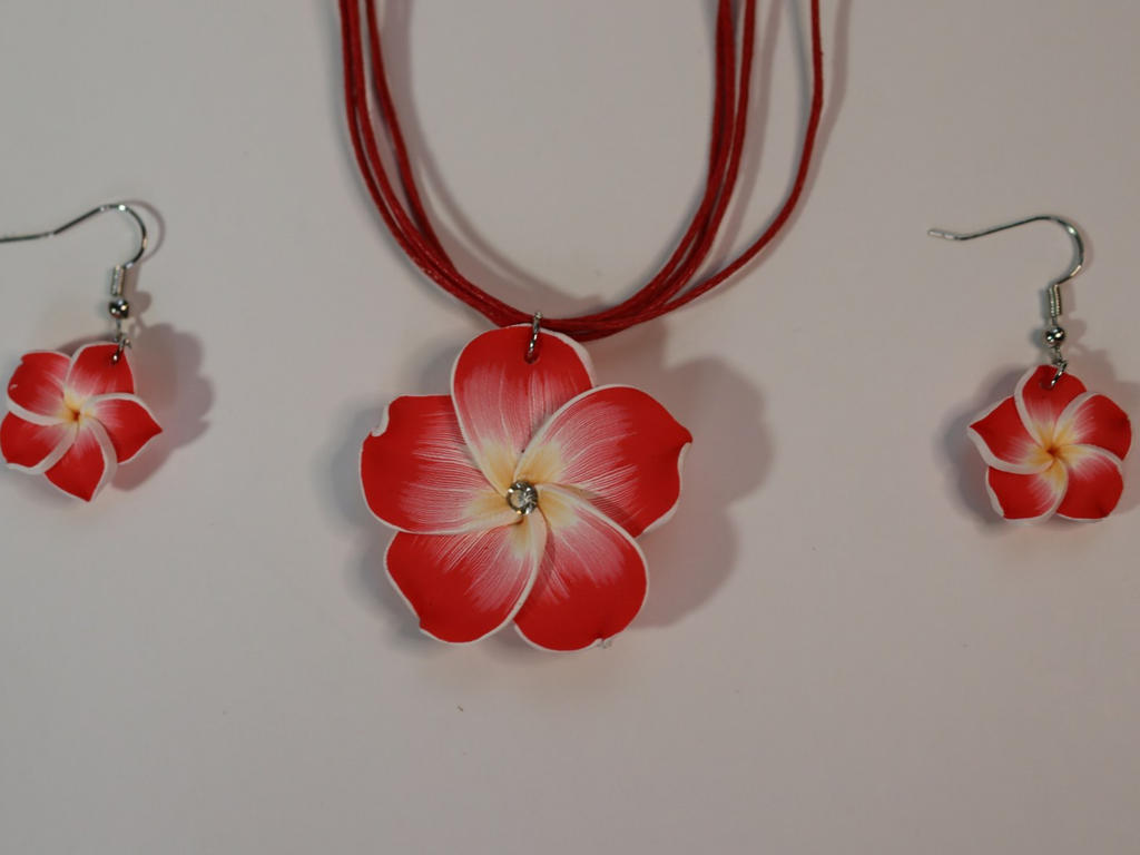 Set Floraura — Collar y Aretes Flor de Plumeria 🌺 Hecho a Mano